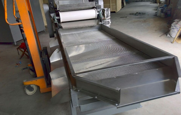 Almond Nuts Cutter Machine