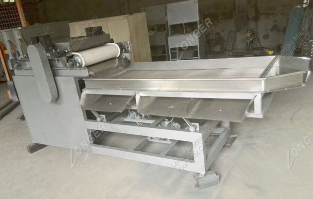 Almond Cutter Machine